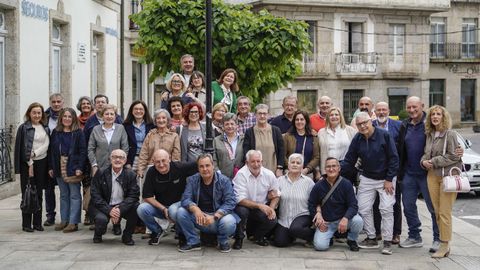 Reuni�n�de antiguos alumnos del Instituto de Ribadavia nacidos entre 1960 y 1961.