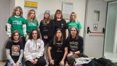 Educadoras infantiles que se ha encerrado en la Consejer�a de Educaci�n, en Oviedo