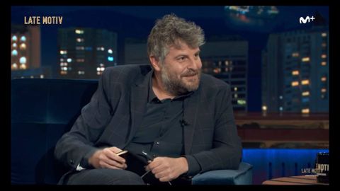 Ra�l Cimas, aferrado a su legendaria Moleskine en Late Motiv