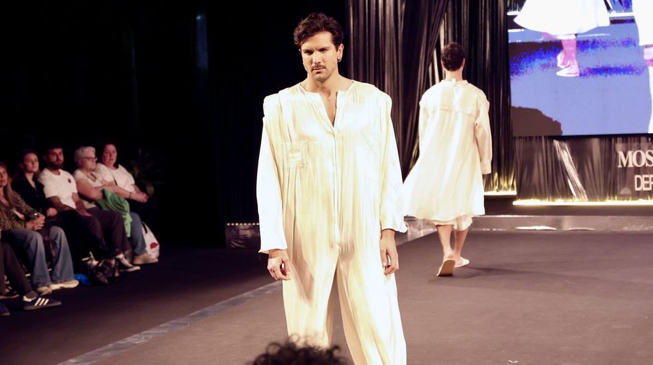 Lleno en todos los sentidos: la Mostra do Encaixe hace de Camariñas destino