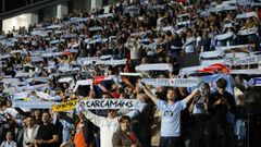 Aficionados de Tribuna, con valcos VIP arriba, en un partido de Europa League del Celta.