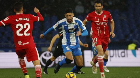 Eddahchouri en el partido contra el Cartagena en Riazor