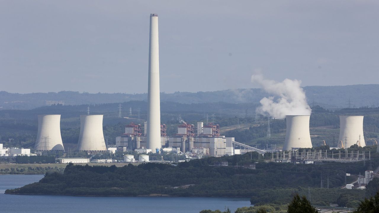 La chimenea de As Pontes se preservará como Bien de Interés Cultural