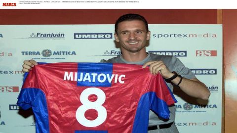 Pedja Mijatovic en su presentacin con el Levante