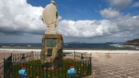 Paseo de Pinz�n en Baiona