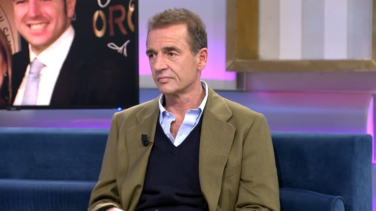 Despiden a Alessandro Lecquio de Mediaset tras las acusaciones de violencia  machista de Antonia Dell'Atte