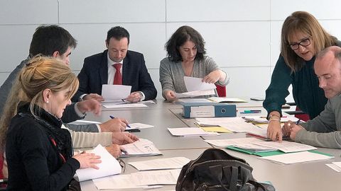 Reuni�n de la comisi�n t�cnica de expertos para la elaboraci�n de un cat�logo de vestigios de la Guerra Civil y la dictadura en Asturias