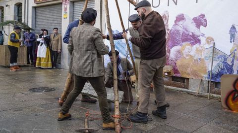 Una obra de  humanizacin de calles  con maquinaria manual de poca. 