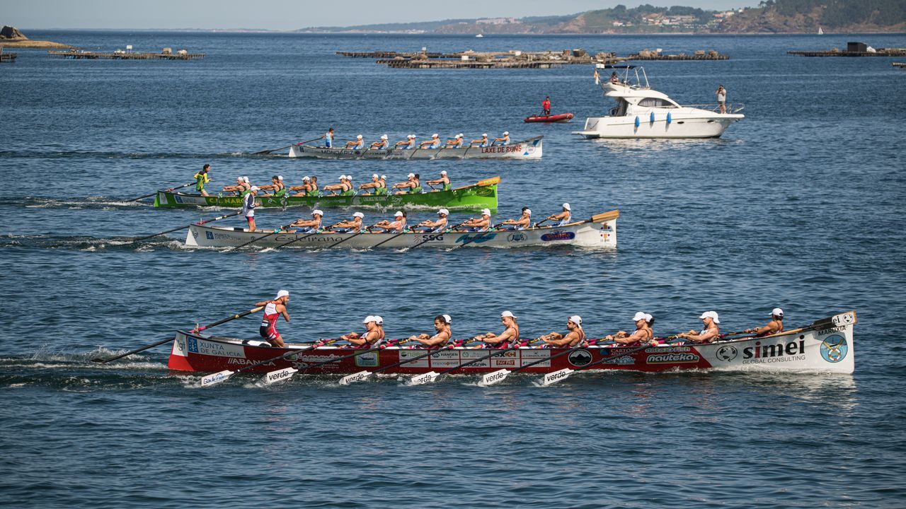Chapela mantiene el ritmo y aumenta su racha de victorias en la liga gallega de traineras