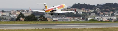 <span lang= es-es >Alvedro</span>. Entre las primeras decisiones que debe tomar el gobierno est� el mantenimiento de los convenios de promoci�n de la urbe con las compa��as a�reas Air Europa, Vueling e Iberia, de los que dependen vuelos a Madrid, Par�s, Valencia, Londres y otras ciudades. 