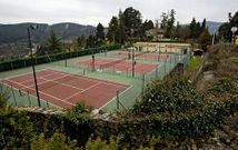 <span lang= es-es >Una semana sin agua a causa de la disputa</span>. Club Tenis rescindi� el contrato de arrendamiento en junio del 2012 y la comunidad de propietarios ha optado por el cierre de las instalaciones.