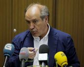 El presidente Li�ares, en la rueda de prensa de ayer. 