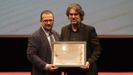 Alfonso Novo recibiendo el premio en Segovia