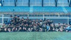 Jugadores y cuerpo t�cnico del Celta Cadete B, campe�n de liga.