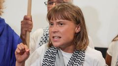 Greta Thunberg, en rueda de prensa tras su llegada al aeropuerto de Atenas