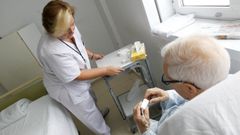 Una enfermera trabajando en el Marcide