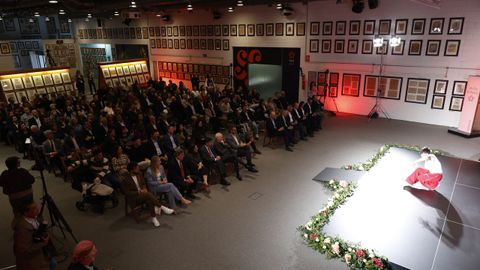 El campe�n de Espa�a de breaking sub-21, David Amor, hizo una exhibici�n al inicio de la gala del deporte