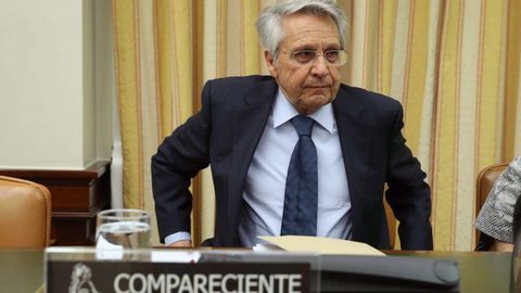 Gayoso evita explicar de nuevo por qu� se intervinieron las cajas gallegas