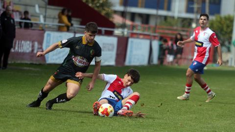 Las im�genes del partido entre el Arousa y el Vilalb�s