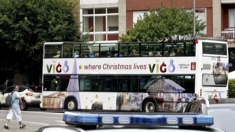 Autob�s tur�stico de Vigo, el mismo que se usa para las rutas de las luces de Navidad