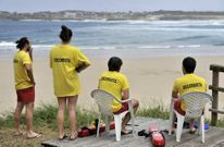 Socorristas el pasado a�o en la playa de San Xurxo al inicio de la campa�a de vigilancia. 