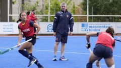 El ourensano Carlos Garca Cuenca est al frente de la seleccin nacional femenina de hockey hierba