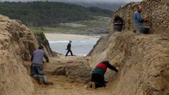 Trabajos en el castro de Baro�a