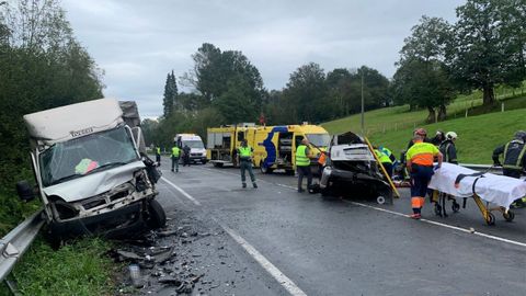 Accidente de tr�fico en Nava