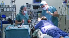 Operaci�n en el �rea de cirug�a mayor ambulatoria del HULA