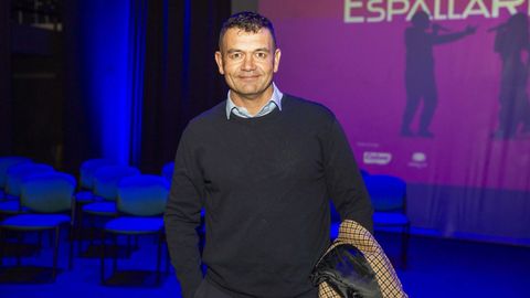 As� foi a festa da regueifa de Carballo, imaxe a imaxe, rima a rima