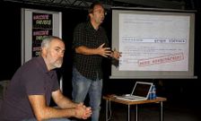 Manuel Cort�s y Xes�s Ron impartieron ayer un obradoiro en el Pazo da Cultura.