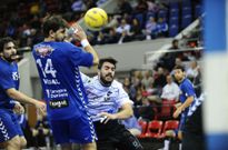 El Teucro acab� derrotado con claridad ante el Balonmano Arag�n en su visita a Zaragoza. 