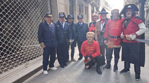 La Cofrad�a do Cochinillo es una pe�a de nueve amigos de Viveiro