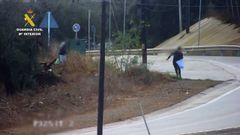 Siete detenidos por introducir hach�s en Melilla con lanzamientos por encima del vallado