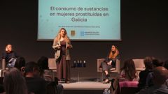 Las investigadoras Laura Redondo y Tania Corr�s.