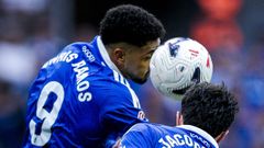 Chris Ramos y Jacobo Gonz�lez, durante el Oviedo-Granada