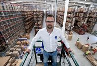 Jes�s Manuel Gra�a G�mez en las instalaciones que ya tiene abiertas en Palas de Rei. 