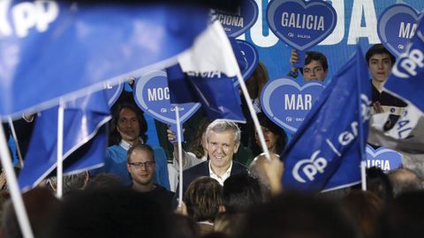 El candidato del PP, en el mitin de Santiago.