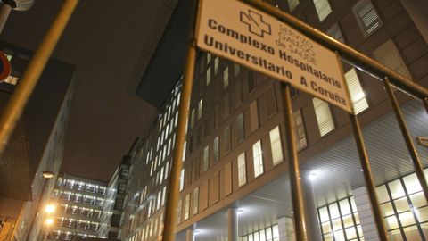 Vista nocturna del Hospital Universitario A Coru�a, n�cleo central del complejo sanitario (Chuac)