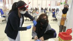 En FIMO se contin�a vacunando esta semana a �cincuenta�eros� y el mi�rcoles y jueves tambi�n a ni�os