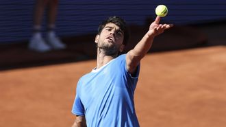 Carlos Alcaraz durante su partido contra Otto Virtanen. 