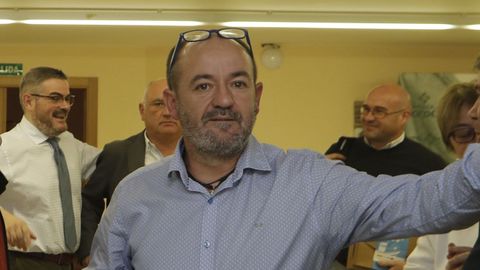 Basilio Otero, das atrs, en la Interfederativa de la Cofradas del Cantbrico Noroeste celebrada en Burela