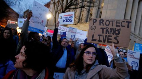 Trump, ahora contra los derechos de los ni�os transg�nero en la escuela