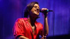 En la imagen, el cantante y compositor Fredi Leis