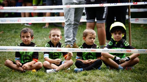 MINI BTT.Las carreras de BTT fomentan la convivencia entre los ni�os de las escuelas.