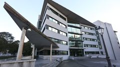 Edificio de los juzgados de Lugo, en la Plaza de Avils