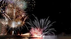 Fuegos artificiales en Sanxenxo por Fin de A�o