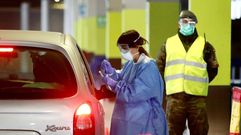  El hospital militar instalado en el aparcamiento subterr�neo del Hospital Universitario Central de Asturias (HUCA) ha comenzado a recoger las primeras muestras a los profesionales sanitarios 