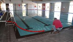 La piscina tiene pendiente la ejecuci�n de las obras de reparaci�n pendientes para evitar las humedades.