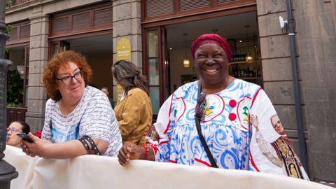 Varias personas antes del comienzo de la celebraci�n del encuentro diocesano con el clero, religiosos y agentes de pastoral.